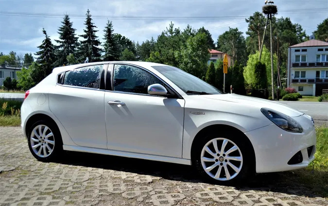 Alfa Romeo Giulietta cena 23900 przebieg: 242000, rok produkcji 2012 z Wolsztyn małe 106